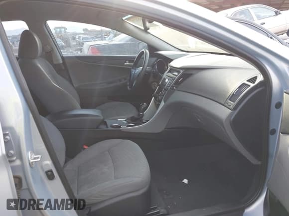 ✅ 2013 Hyundai Sonata GLS • VIN: 5NPEB4AC2DH723776 • Лот: 43616358. Опубликован ранее на IAAI с пробегом 120 230 миль. Бесплатный доступ к архиву аукционных продаж из США и подробный отчёт об истории автомобиля на DreamBid. Изображение 5.