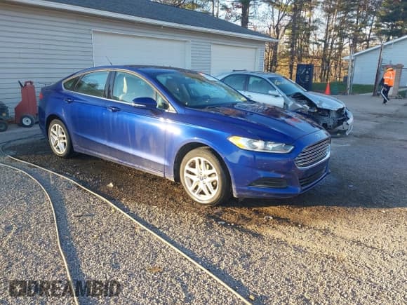 ✅ 2016 Ford Fusion SE • VIN: 3FA6P0HDXGR240993 • Lot: 43724206. Wystawiony na IAAI z przebiegiem 200 705 mil. Bezpłatny archiwum sprzedaży aukcyjnych z USA i szczegółowy raport historii pojazdu na DreamBid. Zdjęcie 1.