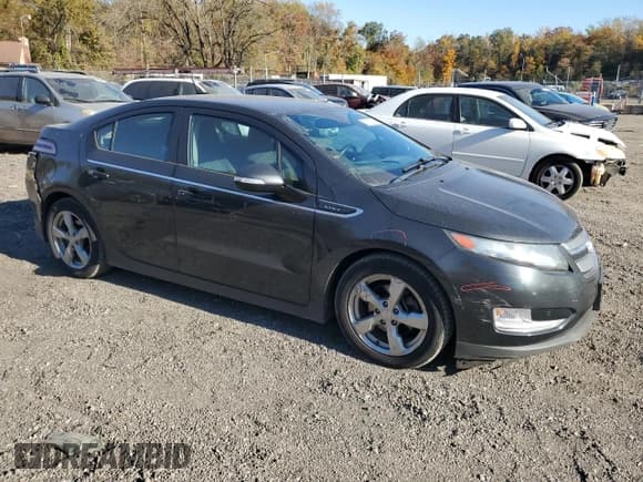✅ 2014 Chevrolet Volt • VIN: 1G1RE6E47EU131975 • Lot: 77671754. Wystawiony na Copart z przebiegiem 105 202 mil. Bezpłatny archiwum sprzedaży aukcyjnych z USA i szczegółowy raport historii pojazdu na DreamBid. Zdjęcie 4.