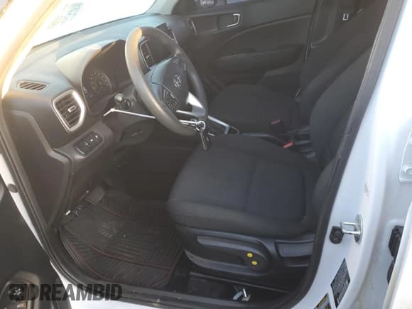 ✅ 2021 Hyundai Venue SE • VIN: KMHRB8A36MU099636 • Lot: 86895644. Listed on Copart with 35,537 mi. Free auction sales archive from the USA and detailed vehicle history report at DreamBid. Image 7.