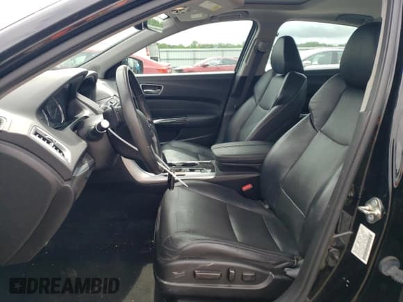 ✅ 2018 Acura TLX Technology • VIN: 19UUB1F50JA004017 • Lot: 56784715. Listed on Copart with 106,112 mi. Free auction sales archive from the USA and detailed vehicle history report at DreamBid. Image 7.