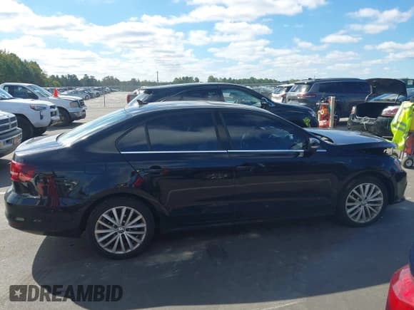 ✅ 2016 Volkswagen Jetta SEL • VIN: 3VWL07AJ7GM387647 • Лот: 43457119. Опубликован ранее на IAAI с пробегом 154 093 миль. Бесплатный доступ к архиву аукционных продаж из США и подробный отчёт об истории автомобиля на DreamBid. Изображение 13.