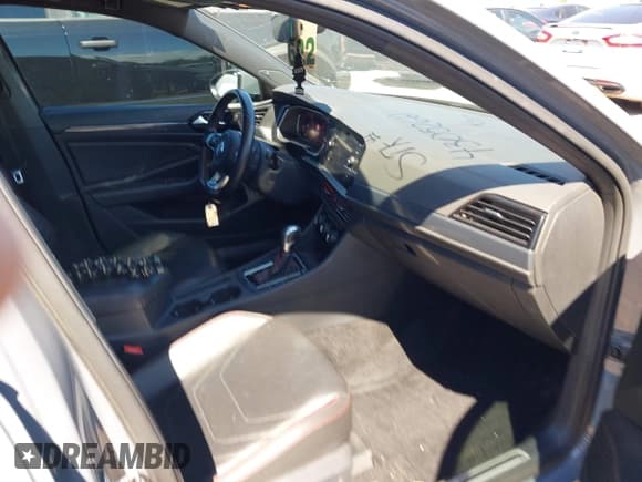 ✅ 2020 Volkswagen Jetta S • VIN: 3VW6T7BU0LM040880 • Лот: 43052661. Опубликован ранее на IAAI с пробегом 125 906 миль. Бесплатный доступ к архиву аукционных продаж из США и подробный отчёт об истории автомобиля на DreamBid. Изображение 5.