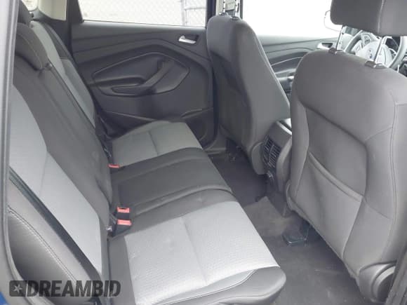 ✅ 2017 Ford Escape SE • VIN: 1FMCU0GD5HUA58227 • Lot: 43776457. Listed on IAAI with 104,921 mi. Free auction sales archive from the USA and detailed vehicle history report at DreamBid. Image 8.