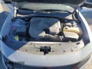 ✅ 2020 Dodge Charger SXT • VIN: 2C3CDXBG3LH249353 • Lot: 86998595. Wystawiony na Copart z przebiegiem 53 908 mil. Bezpłatny archiwum sprzedaży aukcyjnych z USA i szczegółowy raport historii pojazdu na DreamBid. Zdjęcie 11.