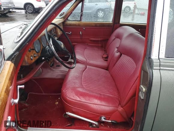 ✅ 1965 Jaguar S-Type • VIN: P1B76828BW • Lot: 85593434. Listed on Copart with 1,886 mi. Free auction sales archive from the USA and detailed vehicle history report at DreamBid. Image 7.