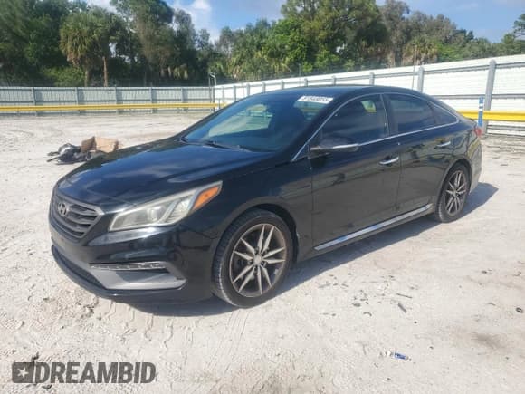 ✅ 2015 Hyundai Sonata Sport • VIN: 5NPE34AB6FH102726 • Lot: 81548055. Wystawiony na Copart z przebiegiem 166 859 mil. Bezpłatny archiwum sprzedaży aukcyjnych z USA i szczegółowy raport historii pojazdu na DreamBid. Zdjęcie 1.