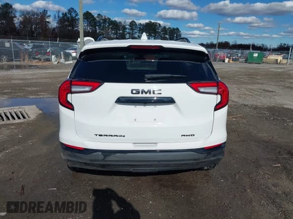 ✅ 2022 GMC Terrain SLE • VIN: 3GKALTEV7NL248682 • Lot: 43652281. Wystawiony na IAAI z przebiegiem 71 374 mil. Bezpłatny archiwum sprzedaży aukcyjnych z USA i szczegółowy raport historii pojazdu na DreamBid. Zdjęcie 16.