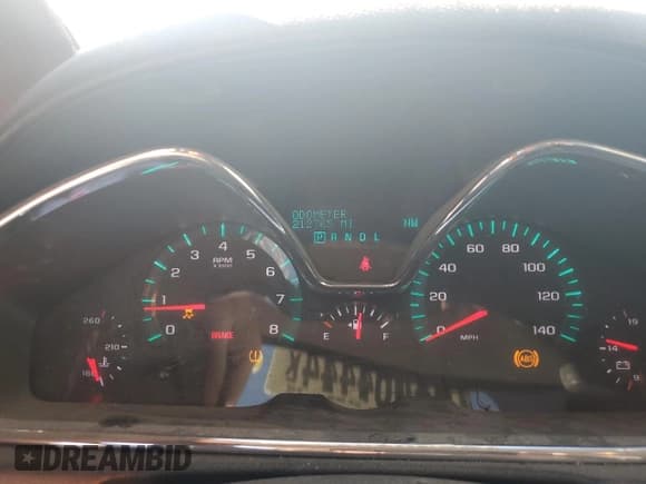 ✅ 2013 Chevrolet Traverse LT • VIN: 1GNKVGKD5DJ191862 • Lot: 77004444. Wystawiony na Copart z przebiegiem 212 765 mil. Bezpłatny archiwum sprzedaży aukcyjnych z USA i szczegółowy raport historii pojazdu na DreamBid. Zdjęcie 9.