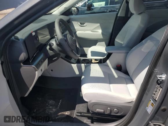 ✅ 2025 Hyundai Kona SEL Convenience • VIN: KM8HCCAB5SU275169 • Lot: 71996265. Listed on Copart with 198 mi. Free auction sales archive from the USA and detailed vehicle history report at DreamBid. Image 7.
