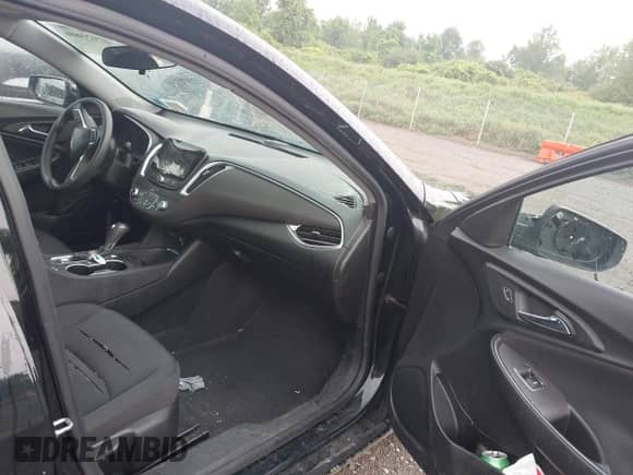 2020 Chevrolet Malibu LT with VIN 1G1ZD5ST1LF035804, listed as a IAAI auction lot 42921606 with 106,715 mi miles and . Bid and sale history available at DreamBid. Image 5.