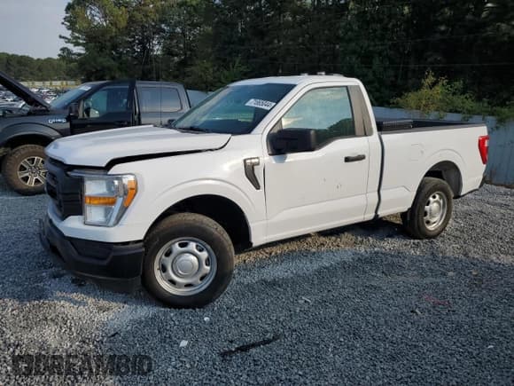 ✅ 2021 Ford F-150 XL • VIN: 1FTMF1CB2MKD83498 • Lot: 71865044. Wystawiony na Copart z przebiegiem 19 372 mil. Bezpłatny archiwum sprzedaży aukcyjnych z USA i szczegółowy raport historii pojazdu na DreamBid. Zdjęcie 1.