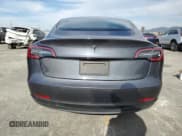 ✅ 2021 Tesla Model 3 Standard Range Plus • VIN: 5YJ3E1EA0MF092143 • Lot: 91743025. Wystawiony na Copart z przebiegiem Nie podano. Bezpłatny archiwum sprzedaży aukcyjnych z USA i szczegółowy raport historii pojazdu na DreamBid. Zdjęcie 6.