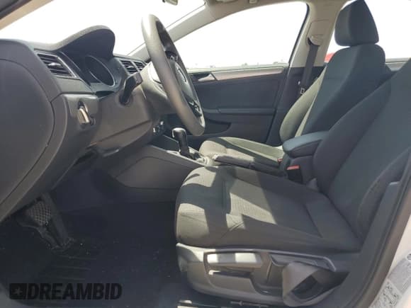 ✅ 2015 Volkswagen Jetta SE • VIN: 3VWD17AJ4FM338597 • Lot: 59349565. Listed on Copart with 50,108 mi. Free auction sales archive from the USA and detailed vehicle history report at DreamBid. Image 7.