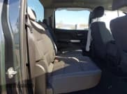 ✅ 2018 Chevrolet Silverado 1500 LT • VIN: 1GCPCREC6JF213658 • Lot: 41399740. Wystawiony na IAAI z przebiegiem 66 562 mil. Bezpłatny archiwum sprzedaży aukcyjnych z USA i szczegółowy raport historii pojazdu na DreamBid. Zdjęcie 8.