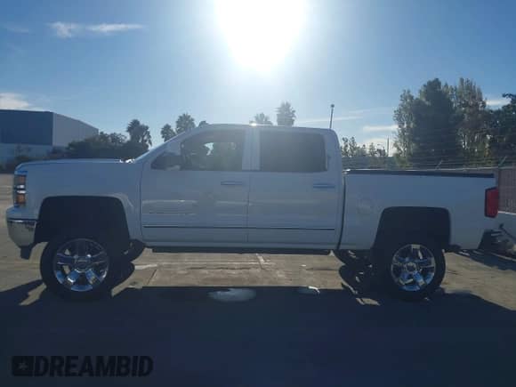 2014 Chevrolet Silverado 1500 LTZ с VIN 3GCUKSEJ8EG473706, выставлен на аукционе IAAI как лот 43536879 с пробегом 195 418 миль миль и . История ставок и продаж доступна на DreamBid. Изображение 15.