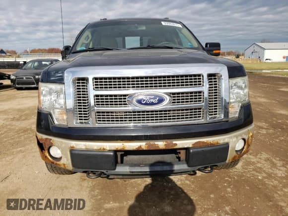 ✅ 2010 Ford F-150 XL • VIN: 1FTFW1EV3AFA35018 • Lot: 93083815. Wystawiony na Copart z przebiegiem 248 179 mil. Bezpłatny archiwum sprzedaży aukcyjnych z USA i szczegółowy raport historii pojazdu na DreamBid. Zdjęcie 5.