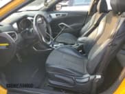 ✅ 2016 Hyundai Veloster • VIN: KMHTC6AD4GU253720 • Lot: 69662334. Wystawiony na Copart z przebiegiem 103 220 mil. Bezpłatny archiwum sprzedaży aukcyjnych z USA i szczegółowy raport historii pojazdu na DreamBid. Zdjęcie 7.