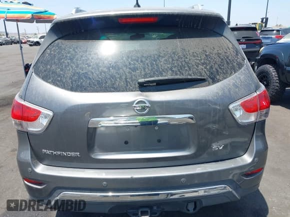 ✅ 2015 Nissan Pathfinder S • VIN: 5N1AR2MN1FC613114 • Lot: 42789284. Listed on IAAI with 113,107 mi. Free auction sales archive from the USA and detailed vehicle history report at DreamBid. Image 17.