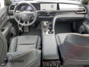 ✅ 2025 Toyota Crown Platinum • VIN: JTDAFAAF7S3013227 • Lot: 70722505. Wystawiony na Copart z przebiegiem 8 015 mil. Bezpłatny archiwum sprzedaży aukcyjnych z USA i szczegółowy raport historii pojazdu na DreamBid. Zdjęcie 8.