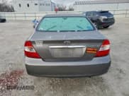 ✅ 2004 Toyota Camry LE • VIN: 4T1BE32K34U931533 • Lot: 91848195. Wystawiony na Copart z przebiegiem 222 410 mil. Bezpłatny archiwum sprzedaży aukcyjnych z USA i szczegółowy raport historii pojazdu na DreamBid. Zdjęcie 6.