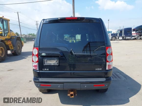 ✅ 2013 Land Rover LR4 HSE • VIN: SALAG2D44DA697884 • Lot: 42620594. Wystawiony na IAAI z przebiegiem 134 174 mil. Bezpłatny archiwum sprzedaży aukcyjnych z USA i szczegółowy raport historii pojazdu na DreamBid. Zdjęcie 16.