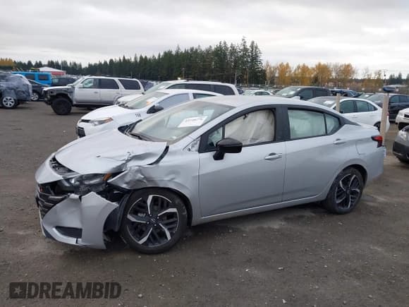 ✅ 2024 Nissan Versa SR • VIN: 3N1CN8FV4RL917588 • Лот: 43740776. Опубликован ранее на IAAI с пробегом 35 020 миль. Бесплатный доступ к архиву аукционных продаж из США и подробный отчёт об истории автомобиля на DreamBid. Изображение 14.