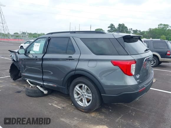 ✅ 2024 Ford Explorer XLT • VIN: 1FMSK7DH6RGA86877 • Lot: 42273669. Wystawiony na IAAI z przebiegiem 32 234 mil. Bezpłatny archiwum sprzedaży aukcyjnych z USA i szczegółowy raport historii pojazdu na DreamBid. Zdjęcie 14.