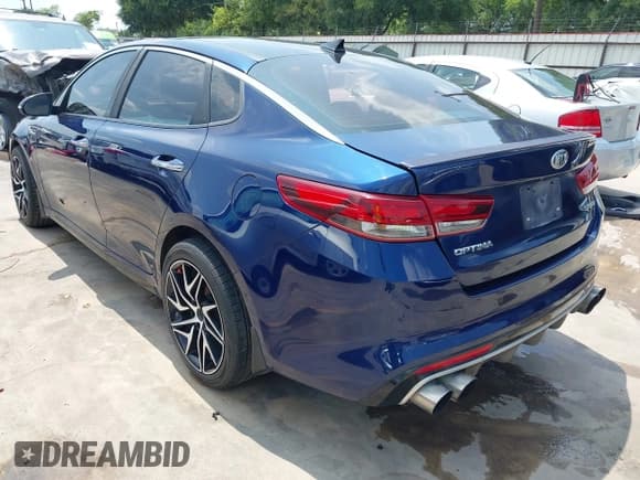 ✅ 2016 Kia Optima SX Turbo • VIN: 5XXGW4L2XGG087075 • Lot: 42371773. Listed on IAAI with 110,419 mi. Free auction sales archive from the USA and detailed vehicle history report at DreamBid. Image 3.