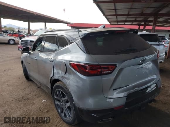 ✅ 2025 Chevrolet Blazer RS • VIN: 3GNKBKRS0SS132438 • Lot: 41539353. Listed on IAAI with 2,598 mi. Free auction sales archive from the USA and detailed vehicle history report at DreamBid. Image 3.