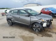 ✅ 2020 Nissan Kicks SV • VIN: 3N1CP5CV0LL490964 • Lot: 63794865. Wystawiony na Copart z przebiegiem 102 209 mil. Bezpłatny archiwum sprzedaży aukcyjnych z USA i szczegółowy raport historii pojazdu na DreamBid. Zdjęcie 4.