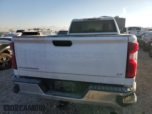 ✅ 2022 Chevrolet Silverado 2500HD LT • VIN: 1GC5YNE73NF322198 • Лот: 89390125. Опубликован ранее на Copart с пробегом Не указан. Бесплатный доступ к архиву аукционных продаж из США и подробный отчёт об истории автомобиля на DreamBid. Изображение 6.