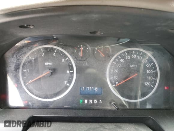 ✅ 2010 Dodge 1500 ST • VIN: 1D7RB1CP2AS193425 • Lot: 89287165. Wystawiony na Copart z przebiegiem 131 737 mil. Bezpłatny archiwum sprzedaży aukcyjnych z USA i szczegółowy raport historii pojazdu na DreamBid. Zdjęcie 9.