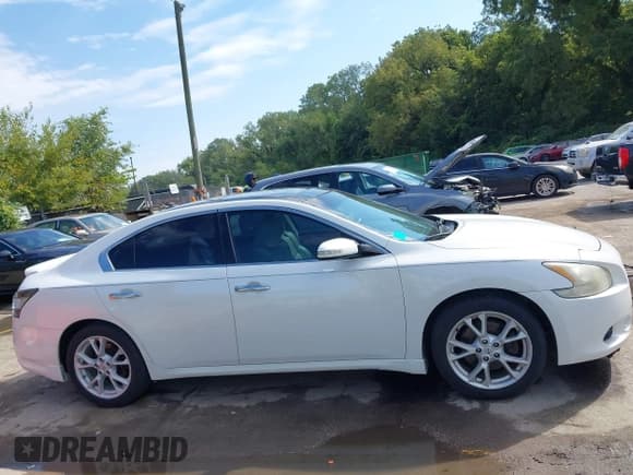✅ 2013 Nissan Maxima SV • VIN: 1N4AA5AP7DC840877 • Lot: 43202365. Listed on IAAI with 224,434 mi. Free auction sales archive from the USA and detailed vehicle history report at DreamBid. Image 13.