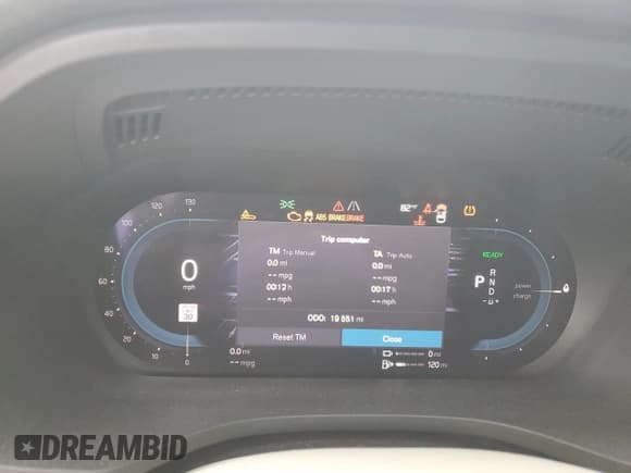 ✅ 2024 Volvo XC60 Plus Dark Theme • VIN: YV4H60DLXR1877878 • Lot: 65983915. Listed on Copart with 19,551 mi. Free auction sales archive from the USA and detailed vehicle history report at DreamBid. Image 9.