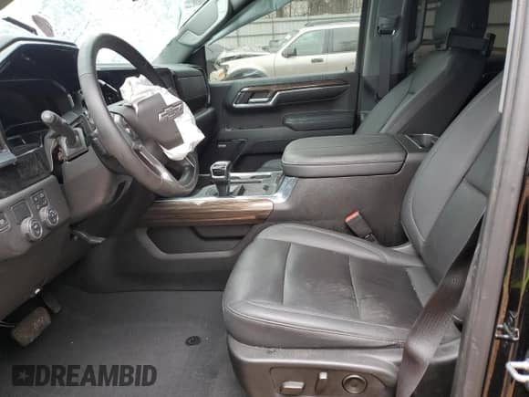 2023 Chevrolet Silverado 1500 RST with VIN 2GCPADED2P1122016, listed as a Copart auction lot 42699315 with 25,739 mi miles and Salvage title. Bid and sale history available at DreamBid. Image 7.