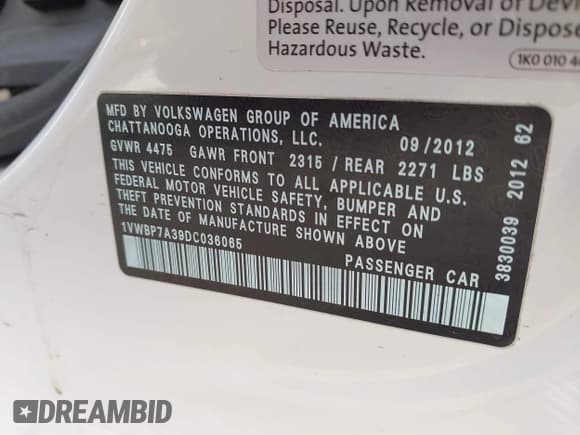 ✅ 2013 Volkswagen Passat SE • VIN: 1VWBP7A39DC036065 • Lot: 43696993. Wystawiony na IAAI z przebiegiem 148 478 mil. Bezpłatny archiwum sprzedaży aukcyjnych z USA i szczegółowy raport historii pojazdu na DreamBid. Zdjęcie 9.