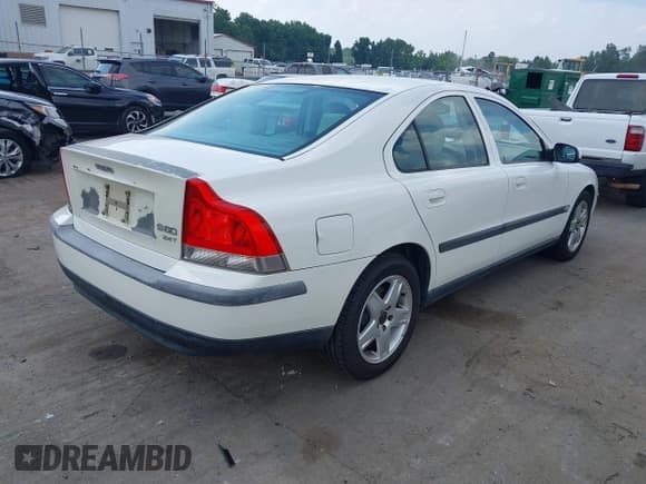 ✅ 2002 Volvo S60 • VIN: YV1RS58D722119218 • Lot: 42697182. Listed on IAAI with 144,638 mi. Free auction sales archive from the USA and detailed vehicle history report at DreamBid. Image 4.