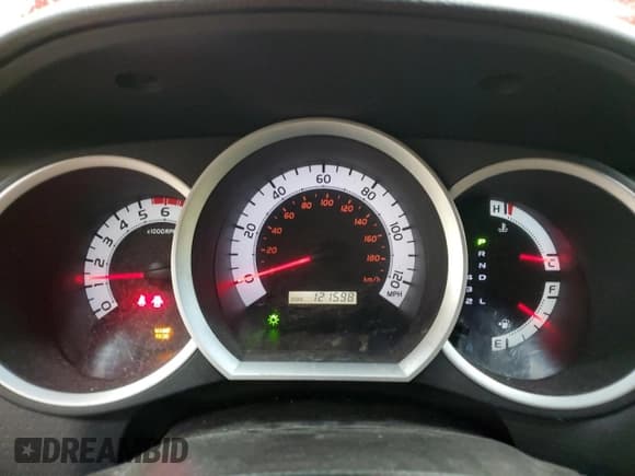 ✅ 2012 Toyota Tacoma • VIN: 3TMLU4EN8CM084471 • Lot: 84811765. Listed on Copart with 121,598 mi. Free auction sales archive from the USA and detailed vehicle history report at DreamBid. Image 9.