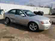 2007 Hyundai Sonata SE z VIN 5NPEU46F77H270773, wystawiony jako Copart lot #40922604 z przebiegiem 140 510 mil mil oraz Nie do naprawy • Non repairable. Historia ofert i sprzedaży dostępna na DreamBid. Obrazek 4.