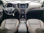 ✅ 2017 Hyundai Santa Fe 2.4L • VIN: 5XYZU3LB5HG397432 • Лот: 63165933. Опубликован ранее на Copart с пробегом 91 112 миль. Бесплатный доступ к архиву аукционных продаж из США и подробный отчёт об истории автомобиля на DreamBid. Изображение 8.