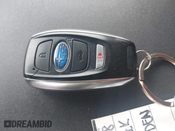 ✅ 2018 Subaru Outback Limited • VIN: 4S4BSENC1J3358349 • Lot: 43567930. Listed on IAAI with 100,189 mi. Free auction sales archive from the USA and detailed vehicle history report at DreamBid. Image 11.