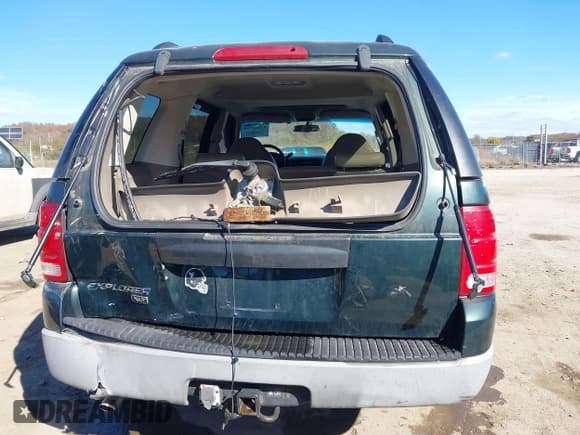 ✅ 2002 Ford Explorer XLT • VIN: 1FMDU73E72ZA12923 • Lot: 43560122. Wystawiony na IAAI z przebiegiem 142 054 mil. Bezpłatny archiwum sprzedaży aukcyjnych z USA i szczegółowy raport historii pojazdu na DreamBid. Zdjęcie 6.