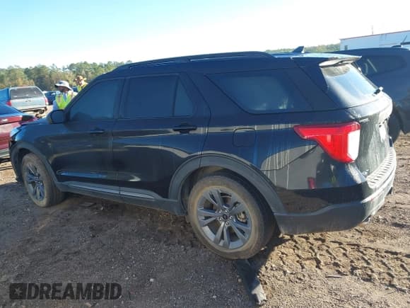 ✅ 2021 Ford Explorer XLT • VIN: 1FMSK7DH1MGA01758 • Lot: 43478492. Wystawiony na IAAI z przebiegiem 73 640 mil. Bezpłatny archiwum sprzedaży aukcyjnych z USA i szczegółowy raport historii pojazdu na DreamBid. Zdjęcie 14.