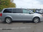 ✅ 2019 Dodge Grand Caravan SXT • VIN: 2C4RDGCGXKR661122 • Лот: 43447329. Опубликован ранее на IAAI с пробегом 75 668 миль. Бесплатный доступ к архиву аукционных продаж из США и подробный отчёт об истории автомобиля на DreamBid. Изображение 13.