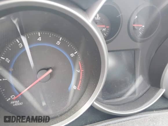 2015 Chevrolet Cruze LT z VIN 1G1PC5SB7F7269798, wystawiony jako IAAI lot #42601286 z przebiegiem Nie podano mil oraz . Historia ofert i sprzedaży dostępna na DreamBid. Obrazek 7.