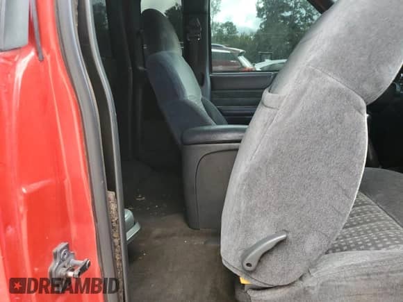 1999 Chevrolet S-10 LS Xtreme с VIN 1GCCS19W4X8123509, выставлен на аукционе Copart как лот 79718684 с пробегом 179 284 миль миль и Списание • Salvage title. История ставок и продаж доступна на DreamBid. Изображение 10.