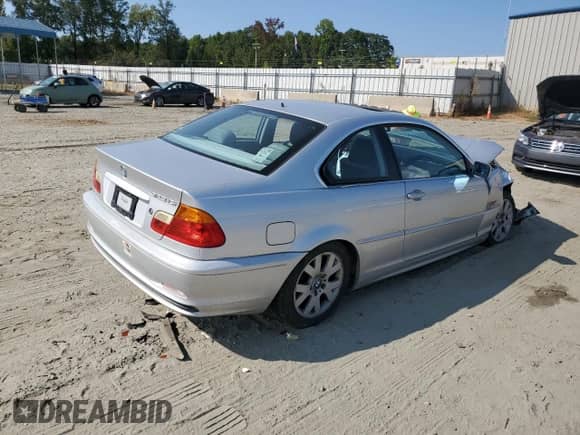 2000 BMW 3 Series 323Ci с VIN WBABM3343YJN81364, выставлен на аукционе Copart как лот 53440575 с пробегом Не указан миль и Списание • Salvage title. История ставок и продаж доступна на DreamBid. Изображение 3.