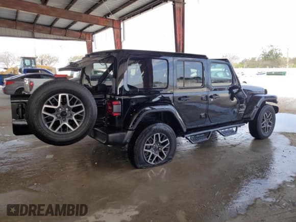 ✅ 2024 Jeep Wrangler Sahara • VIN: 1C4PJXEG2RW309151 • Lot: 47736285. Listed on Copart with 1,117 mi. Free auction sales archive from the USA and detailed vehicle history report at DreamBid. Image 3.