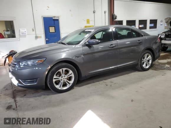 ✅ 2013 Ford Taurus SEL • VIN: 1FAHP2H84DG110704 • Lot: 93067885. Wystawiony na Copart z przebiegiem 130 821 mil. Bezpłatny archiwum sprzedaży aukcyjnych z USA i szczegółowy raport historii pojazdu na DreamBid. Zdjęcie 1.